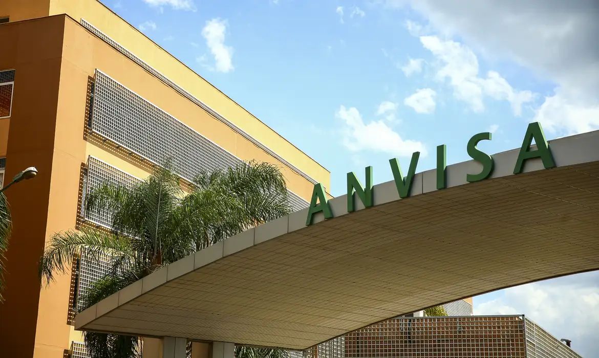 Leia mais sobre o artigo Anvisa proíbe suplementos alimentares com ora-pro-nóbis