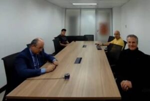 Leia mais sobre o artigo Ex-presidente Fernando Collor é preso em Alagoas