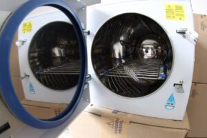 Leia mais sobre o artigo Parnamirim moderniza atendimento odontológico com novas autoclaves para UBSs