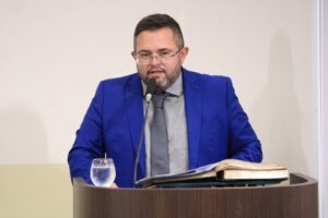 Leia mais sobre o artigo Emenda do vereador Jonas Godeiro garante R$ 200 mil para castração de animais em Parnamirim